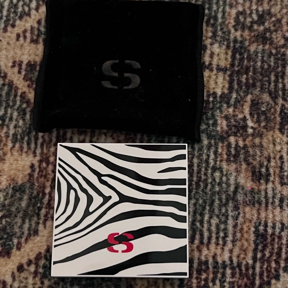 Sisley Le Phyto-Blush in 4 Golden Rose
